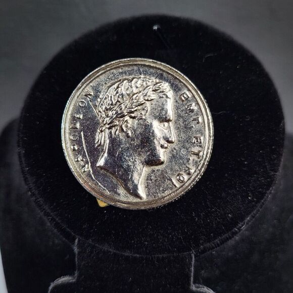 Vintage Emperor Napoleon Faux Coin Brooch Pin Scarf Pin Signed Mark XIV 1.5 in - Picture 2 of 4